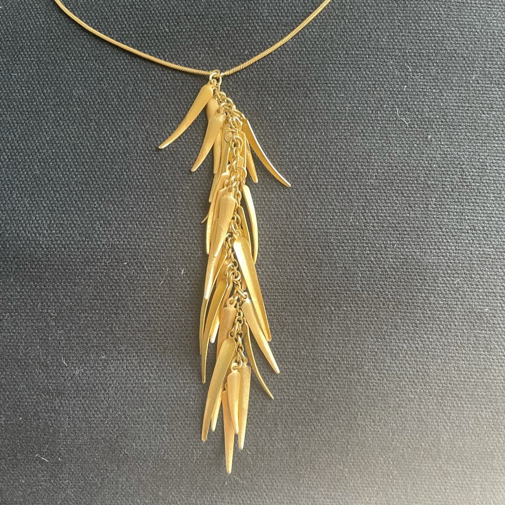 Gold brushed necklace